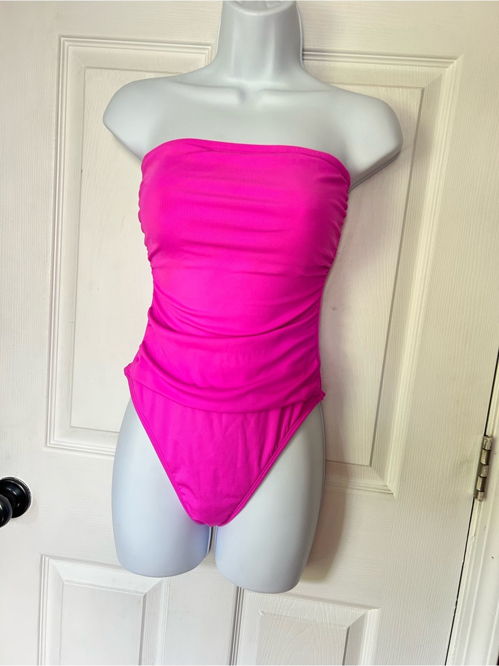 Shade & Shore Strapless One-Piece in Bright Pink - Size Small